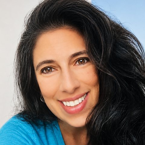 Eliana, co-founder of First Wave